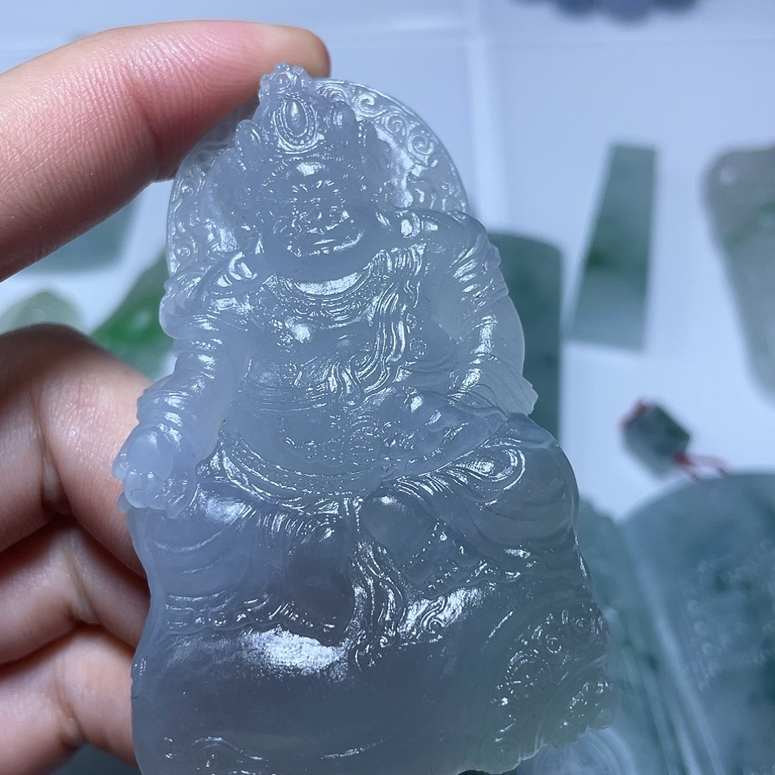定制翡翠未镶嵌挂件