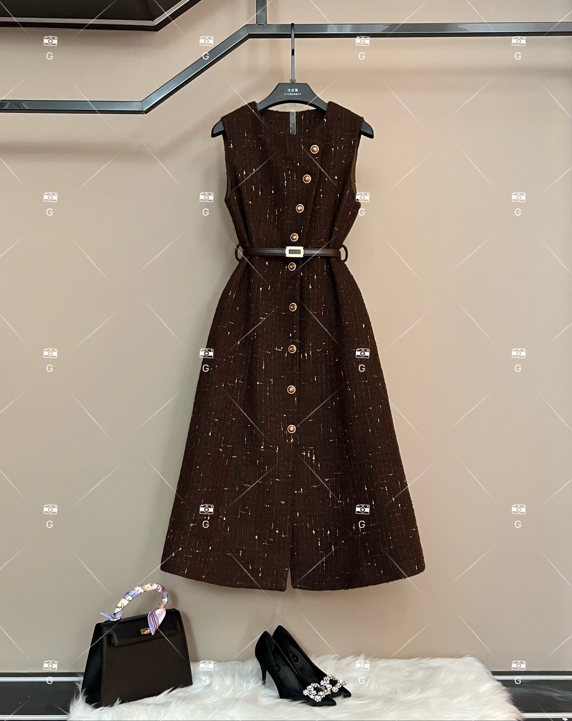 【L姐】复古风显瘦默认款式连衣裙女装轻奢秋冬时尚 H-1608