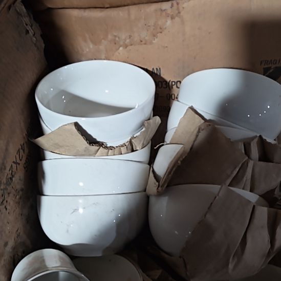 茶盏陶瓷盘子碗啥都有