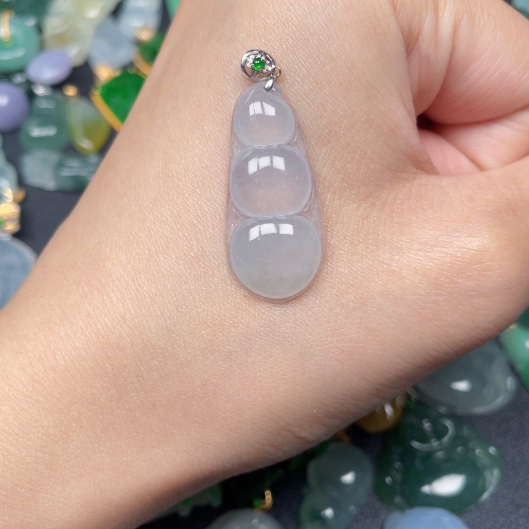 翡翠颈饰18K金镶嵌翡翠