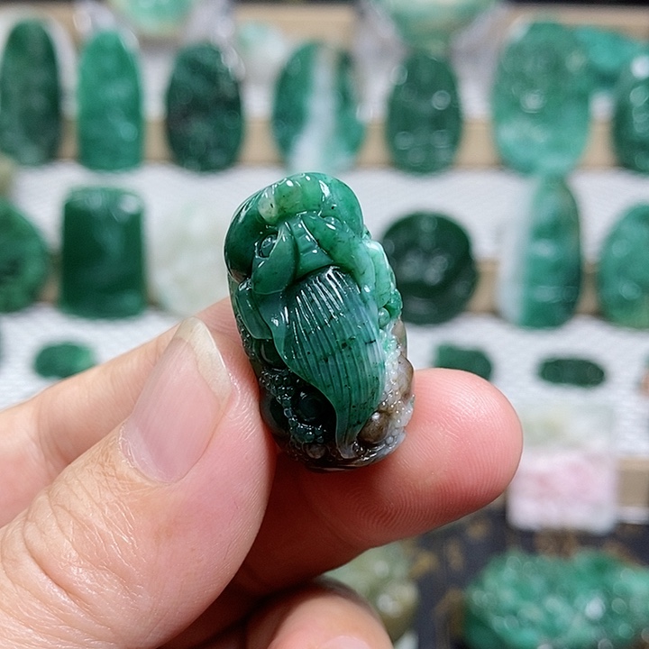 未镶嵌独山玉颈饰