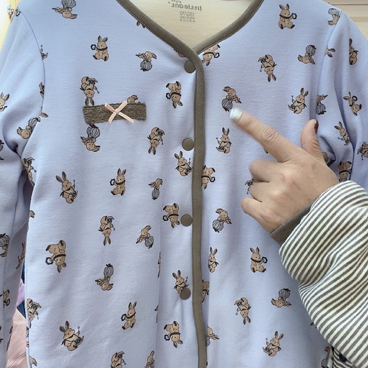 130福利紫色上衣