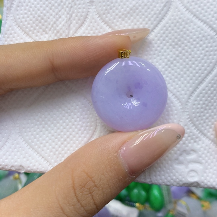 颈饰18K金镶嵌翡翠