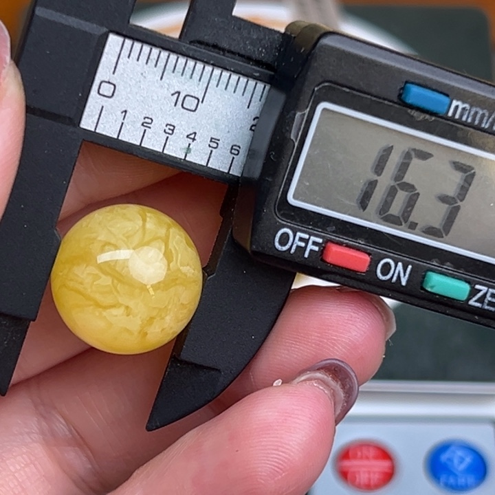 琥珀裸石未镶嵌微瑕897