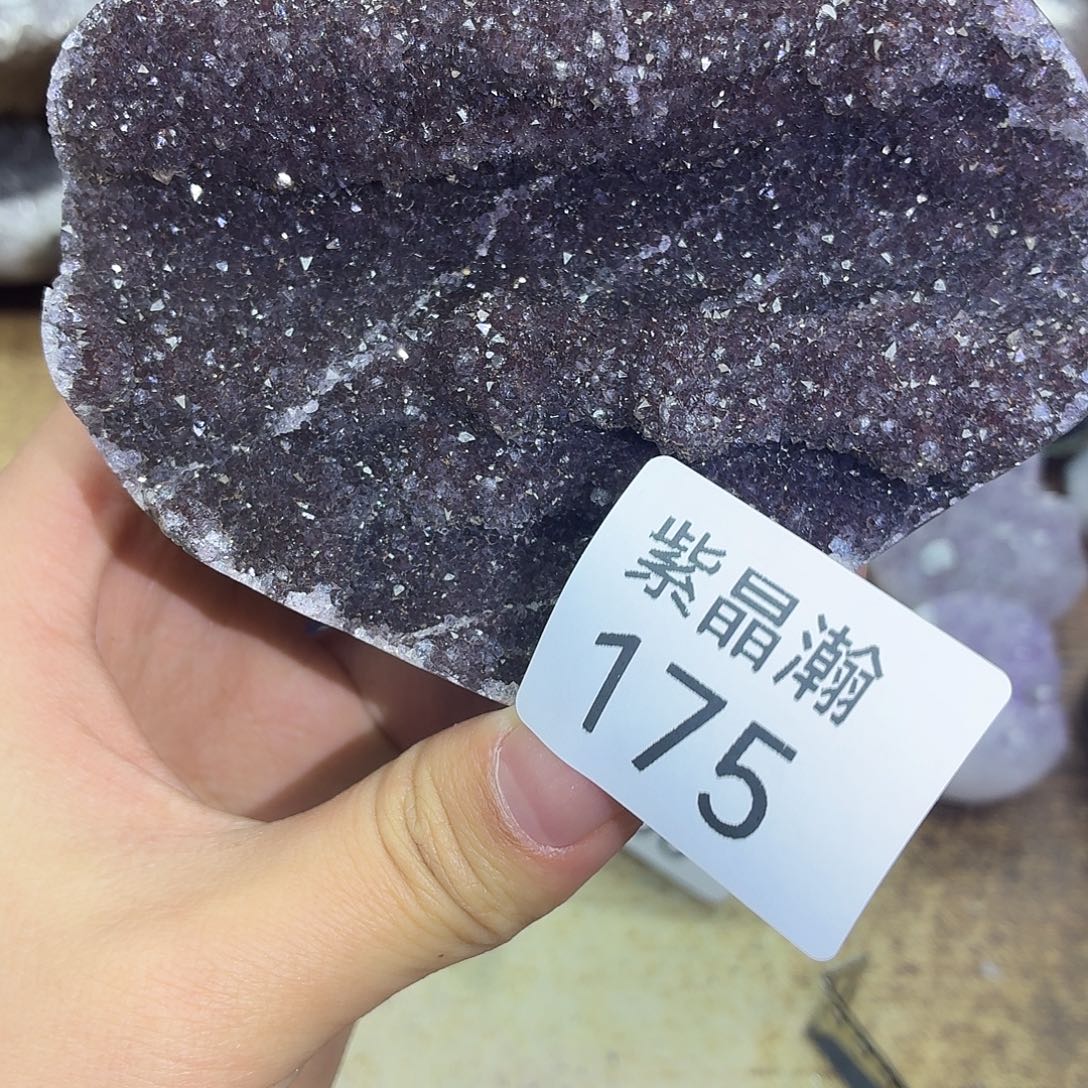 水晶未镶嵌大型摆件（非配饰）