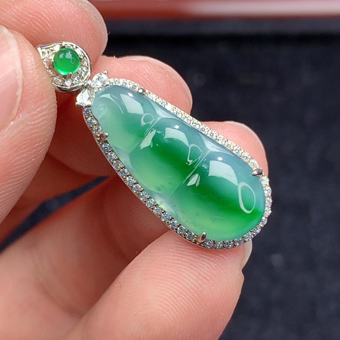 【闪购商品】翡翠未镶嵌颈饰翡翠