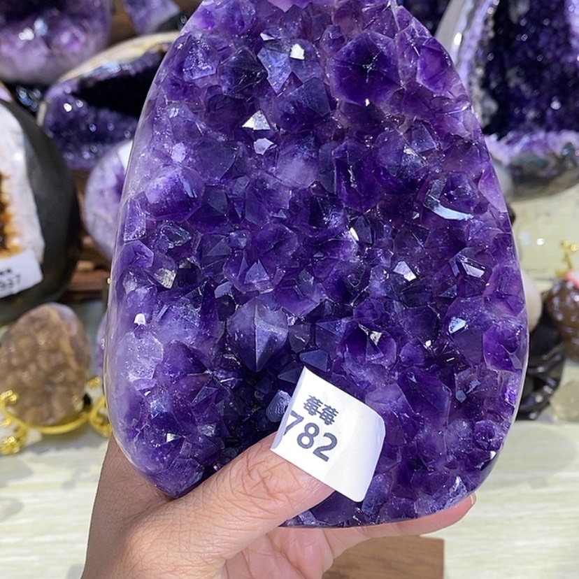 【闪购商品】未镶嵌珠宝半成品紫晶