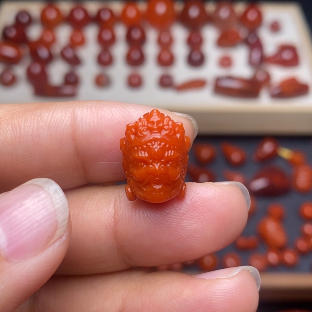 南红玛瑙配饰未镶嵌大黑天配饰