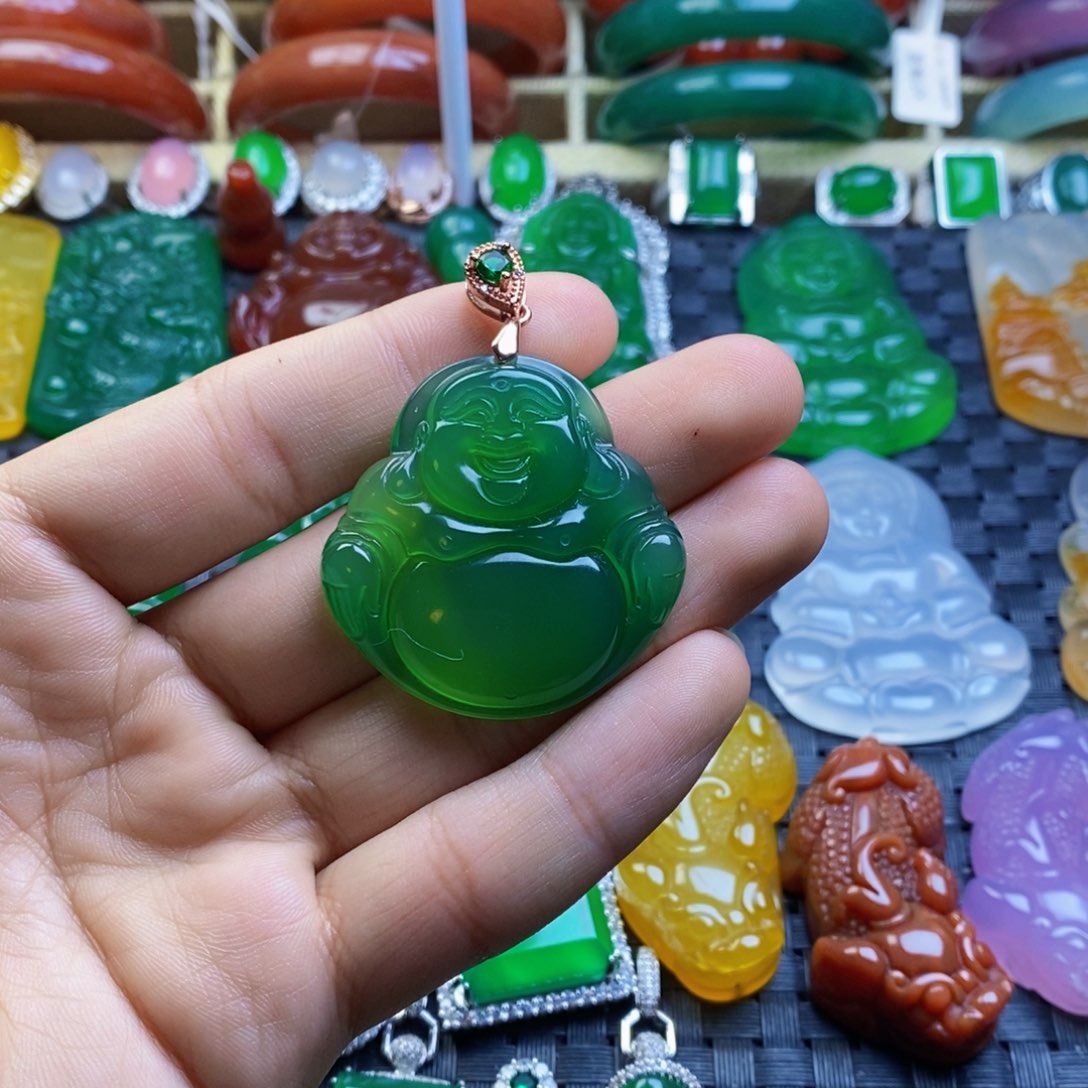 所***玛瑙/玉髓未镶嵌颈饰