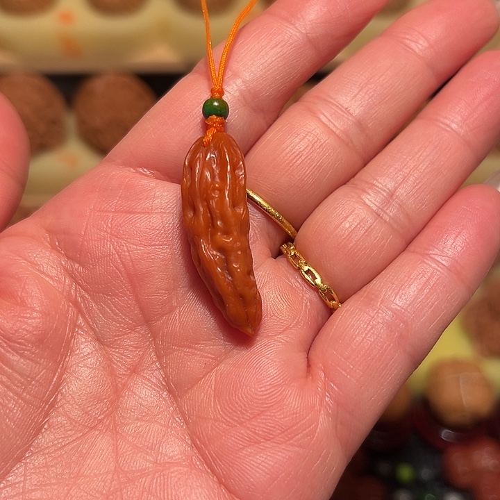 春***苏吊坠桃核精品核桃