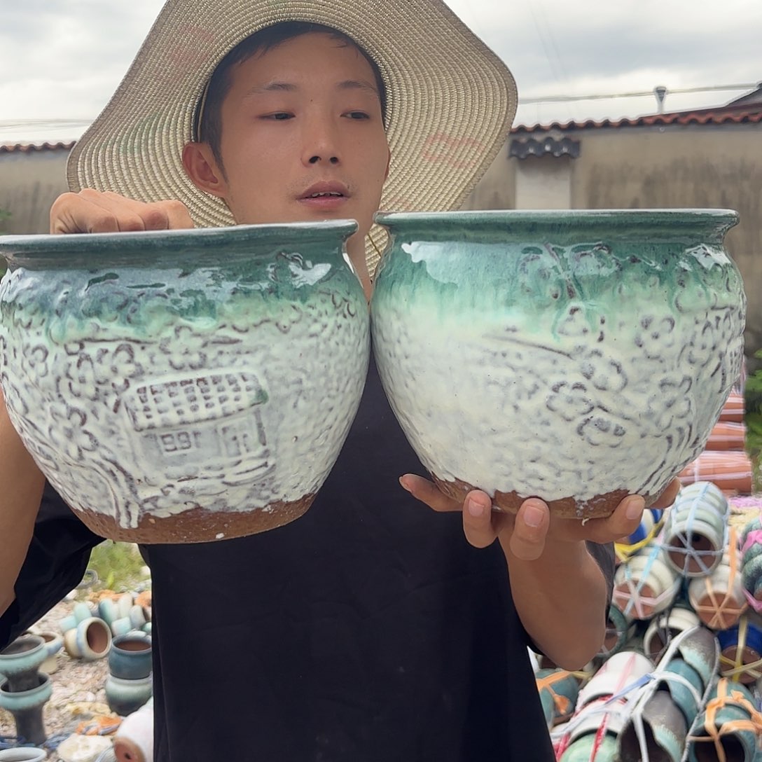 紫砂花盆绿房子两个口径20高度17