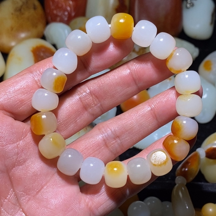 和田玉未镶嵌卡12手串