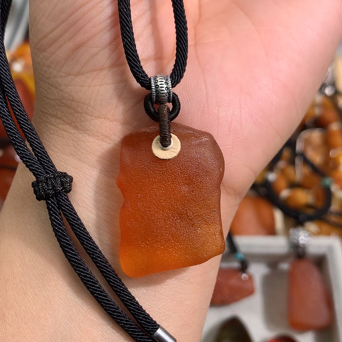 蜜蜡裸石未镶嵌你