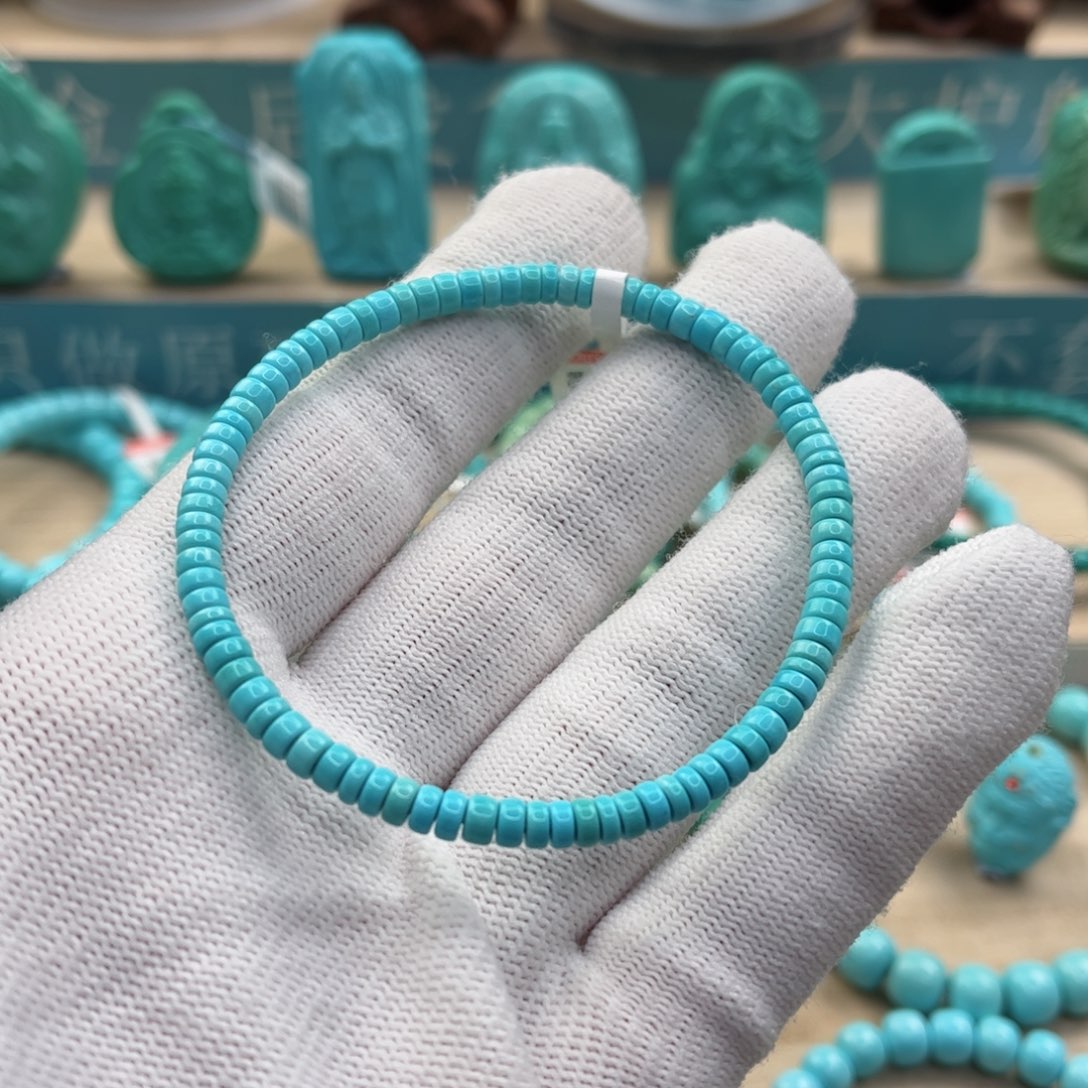 绿松石配饰未镶嵌