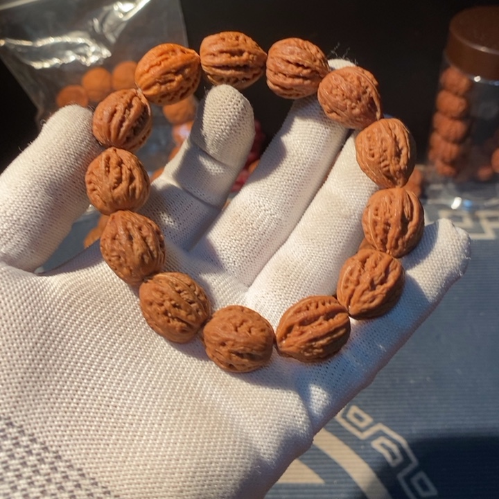 文玩核桃手串……49