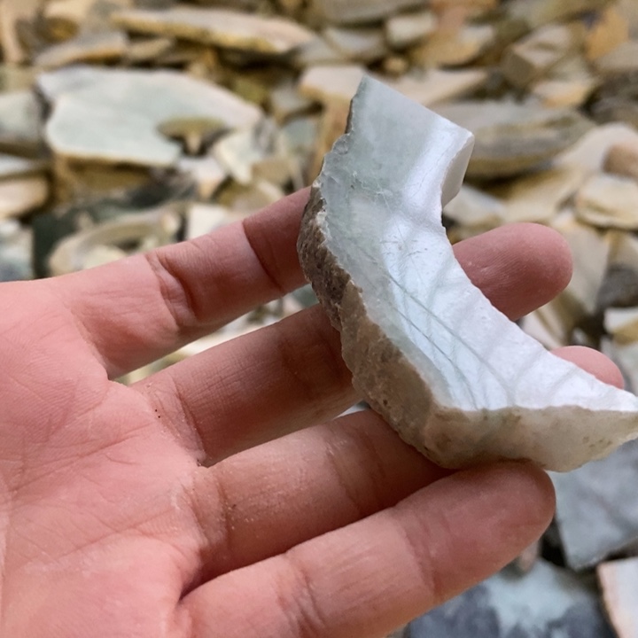 翡翠颈饰未镶嵌天然翡翠