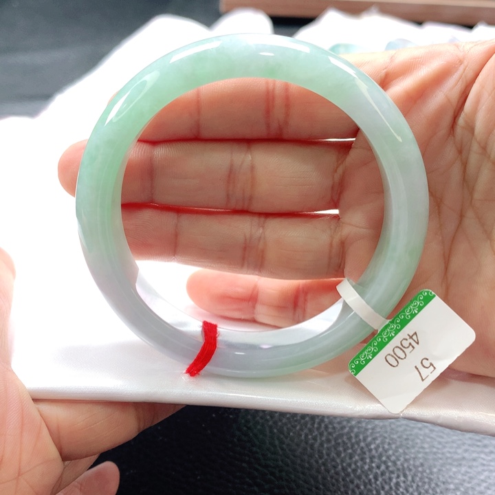 翡翠手镯未镶嵌57585758