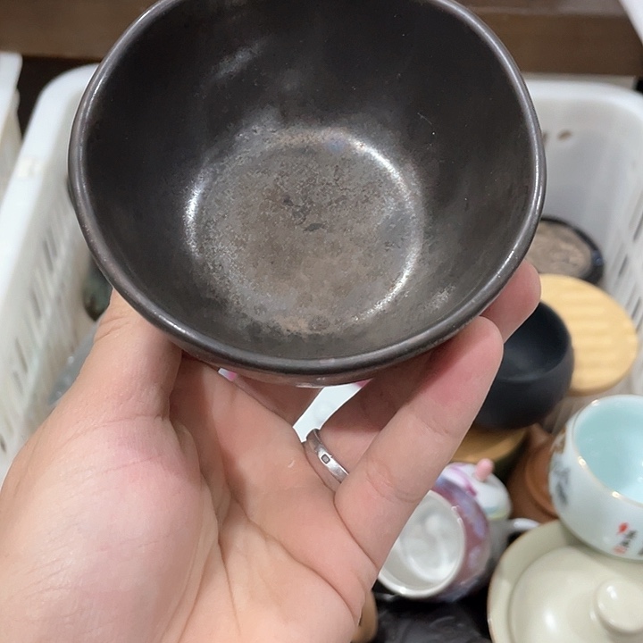 陶瓷茶具全部清清完回家过年