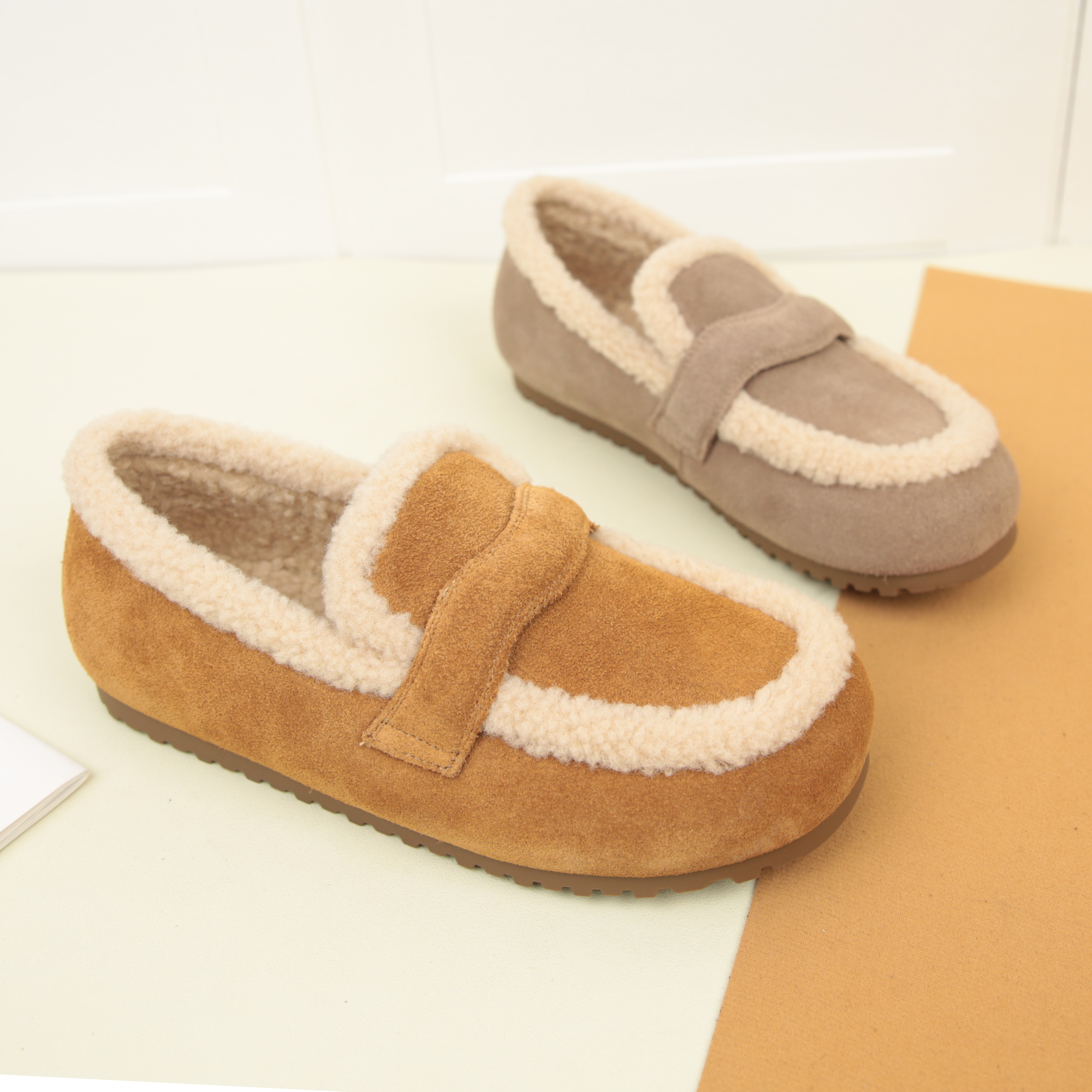 5047冬季新款复古真皮加绒乐福鞋女保暖一脚蹬棉鞋软底毛毛勃肯鞋