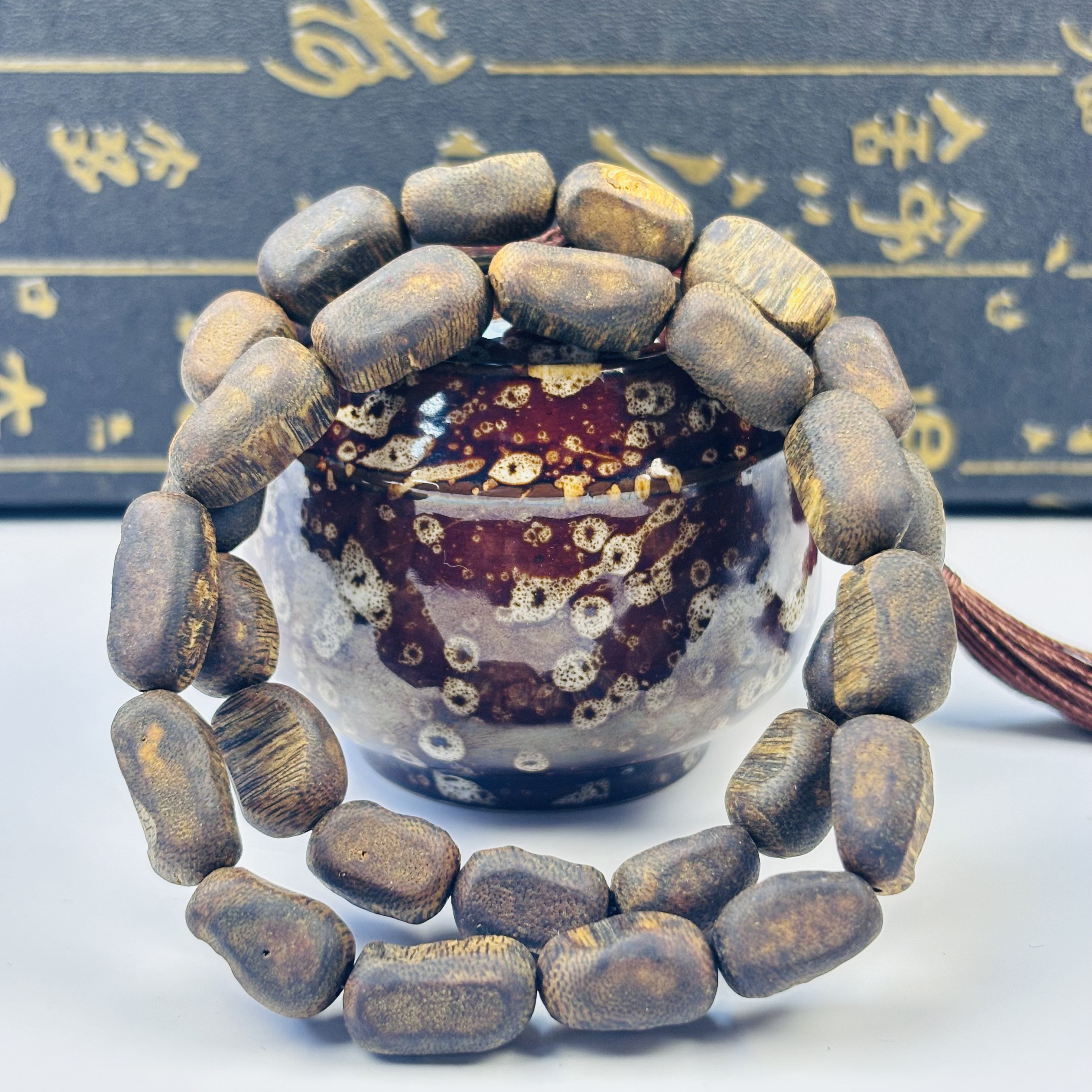 【老三沉香】Q26老料国香绿奇楠手串多样性发一条