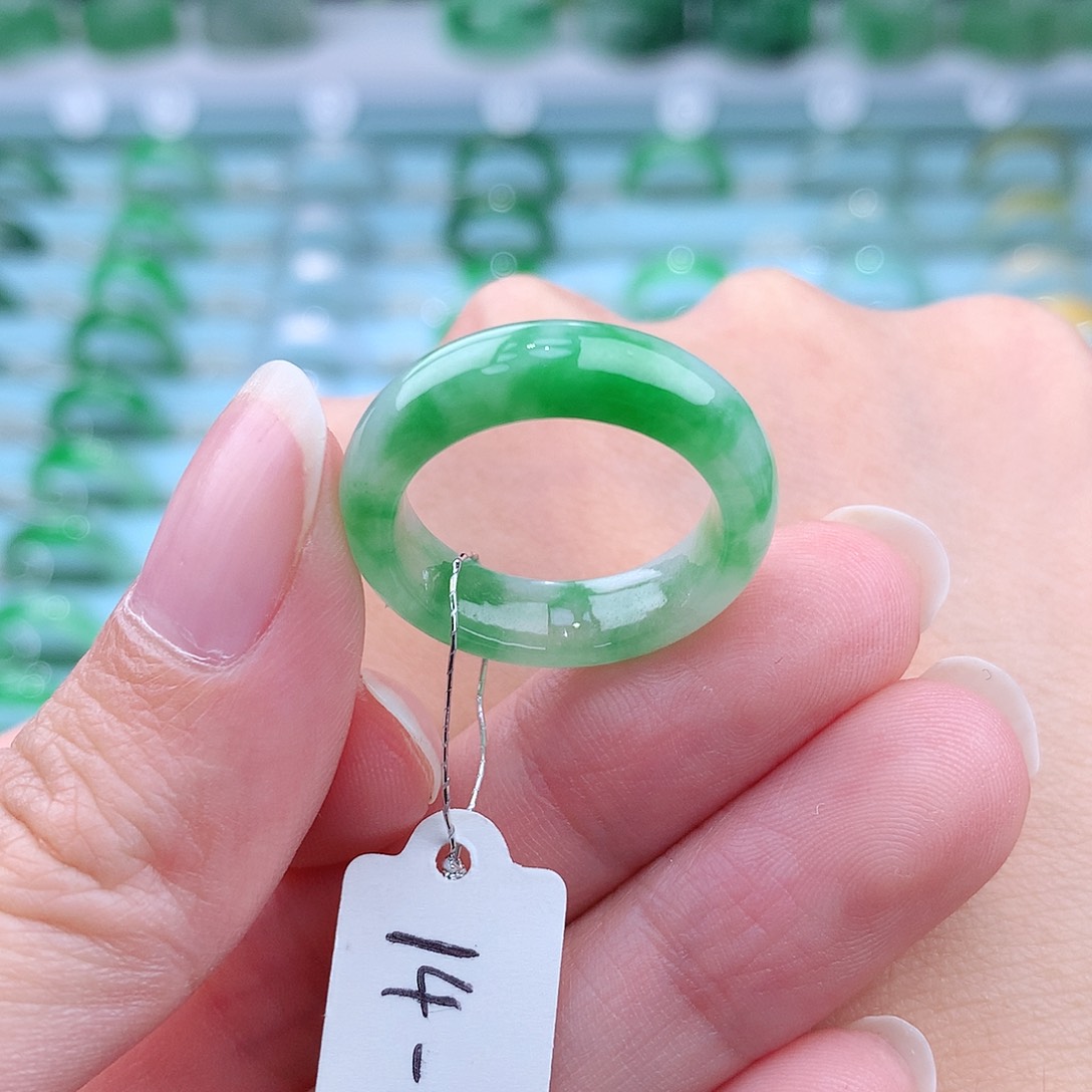 翡翠戒指未镶嵌缅甸翡翠A货