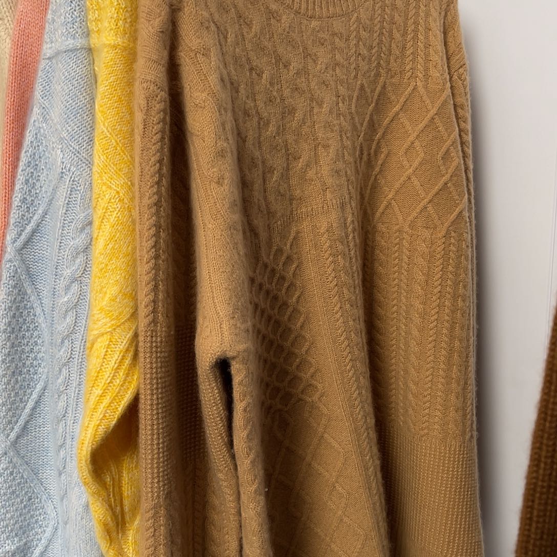 妮***子男款 麻花 圆领 羊绒衫 金驼色