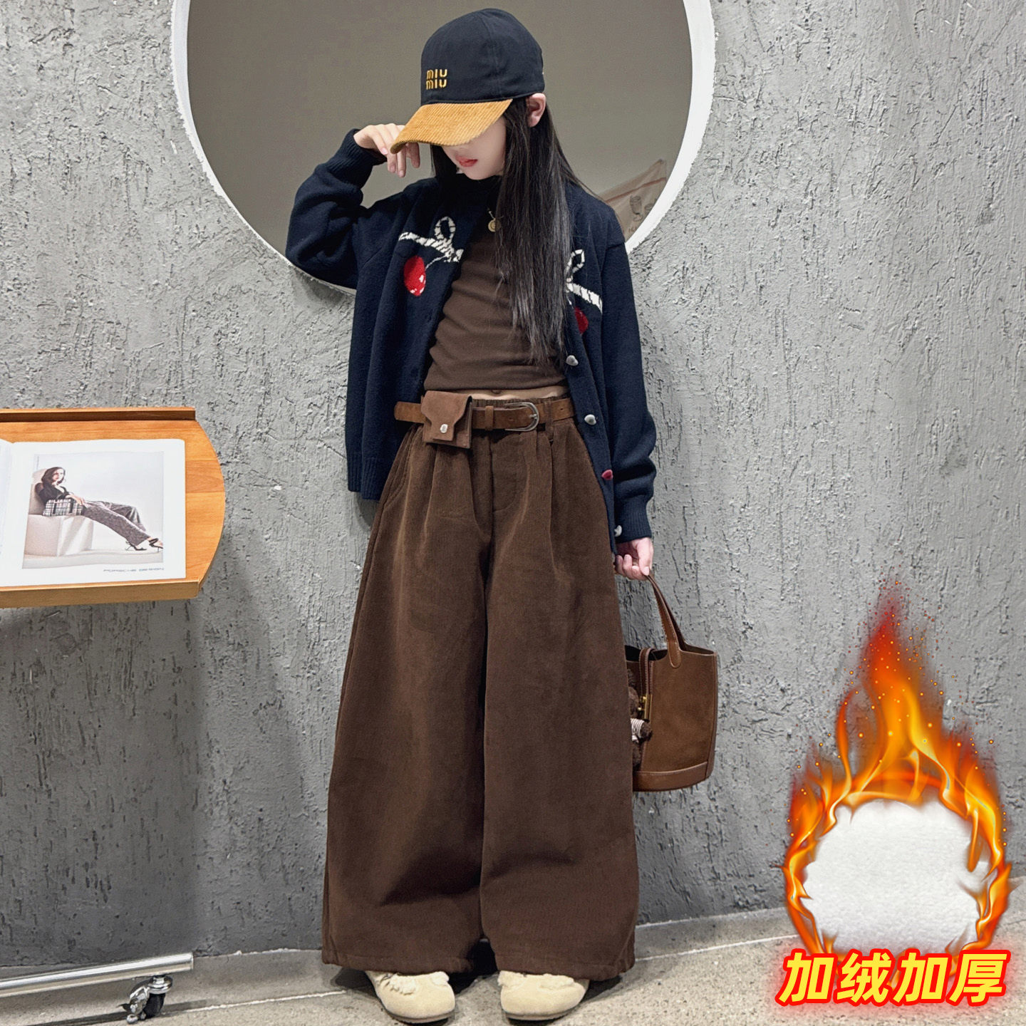 【嘻嘻柚】女童冬季灯芯绒加绒阔腿裤2025新款加厚打底一体绒直筒裤
