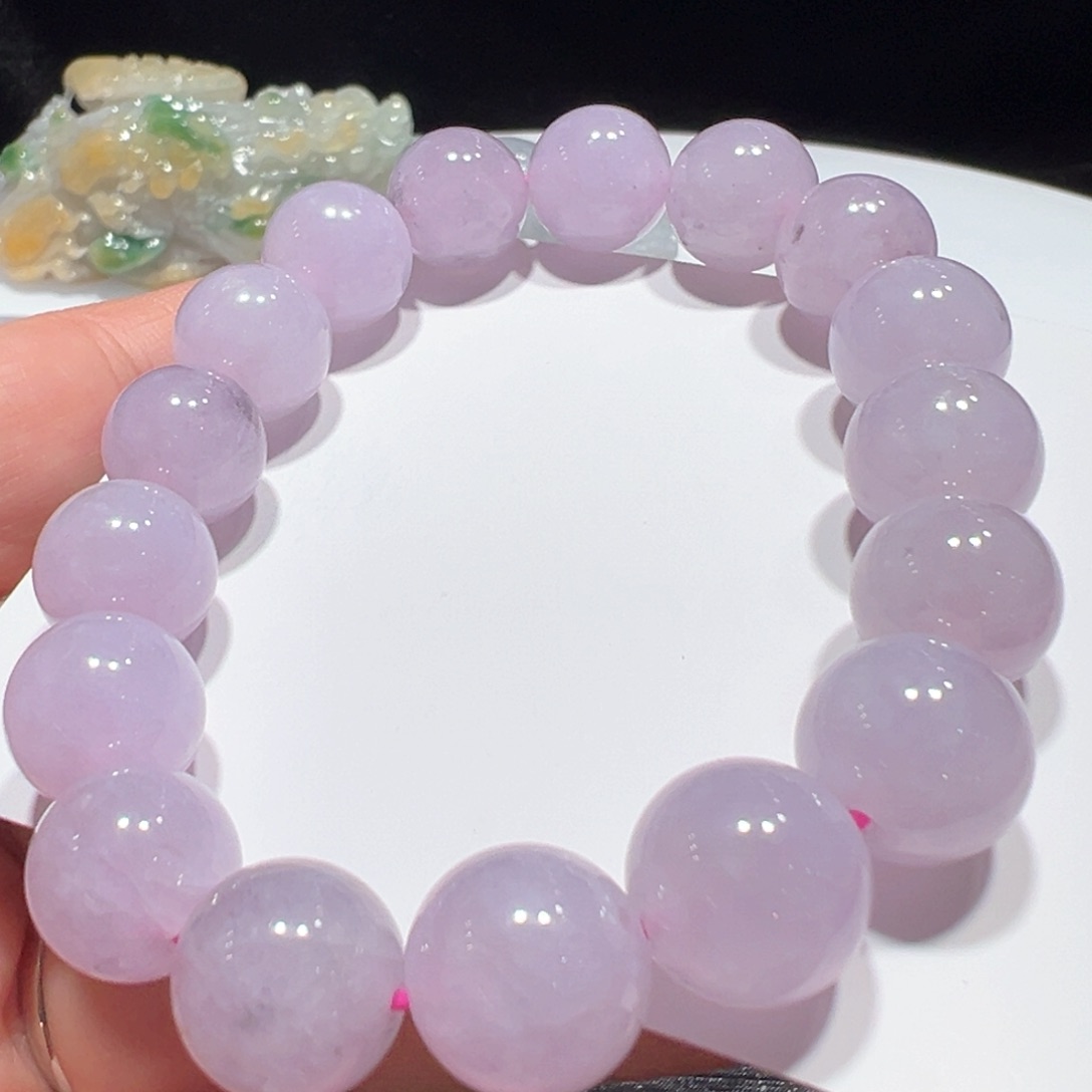 翡翠颈饰未镶嵌手串