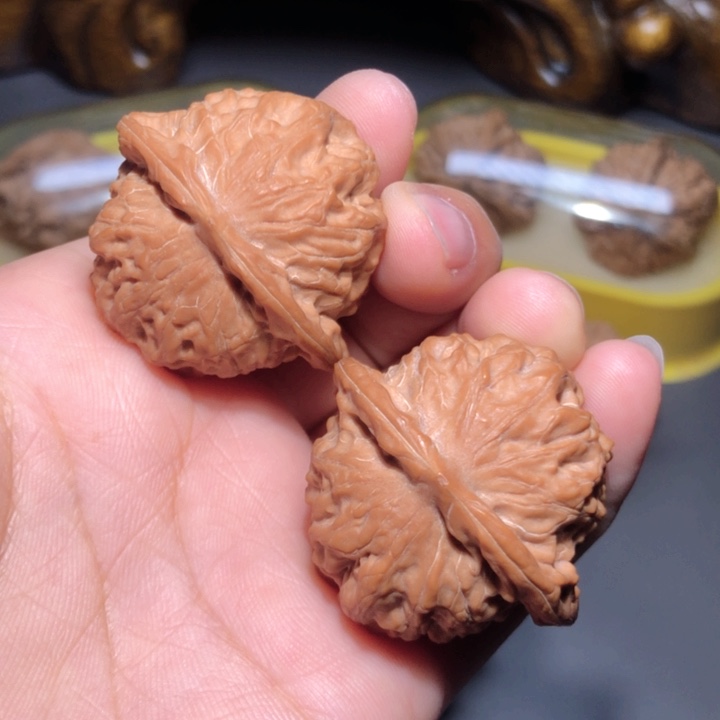 文玩核桃把件39瓷娃娃