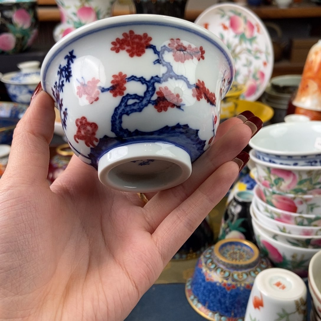 陶瓷艺术家的作品是一种