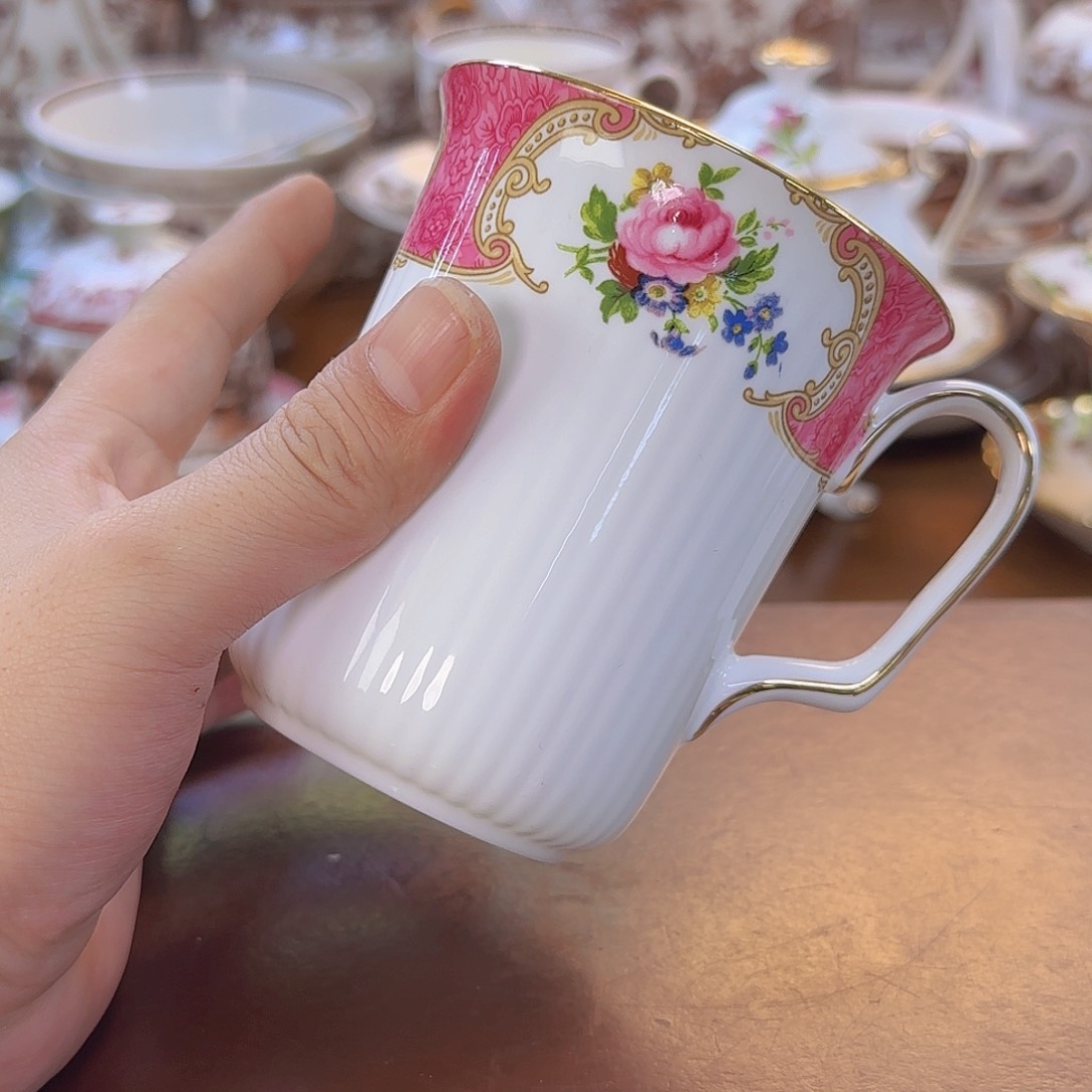 欧洲瓷器艺术展览中心