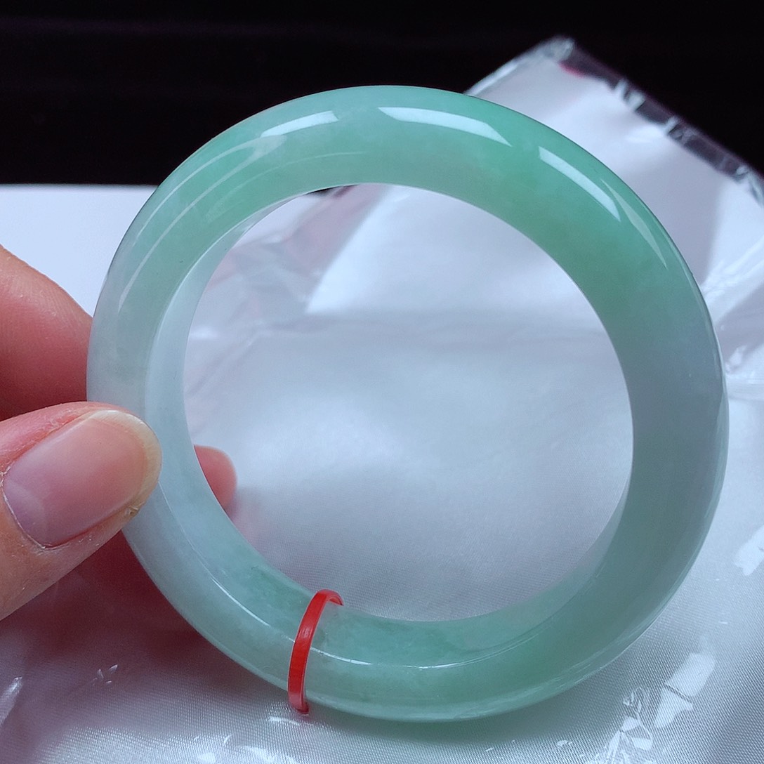 翡翠手镯未镶嵌55-56圈