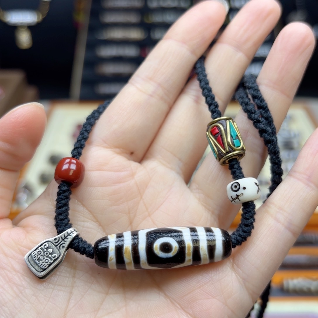 玛瑙/玉髓颈饰合金