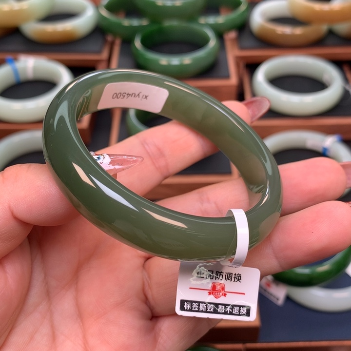 和田玉5859圈口未镶嵌