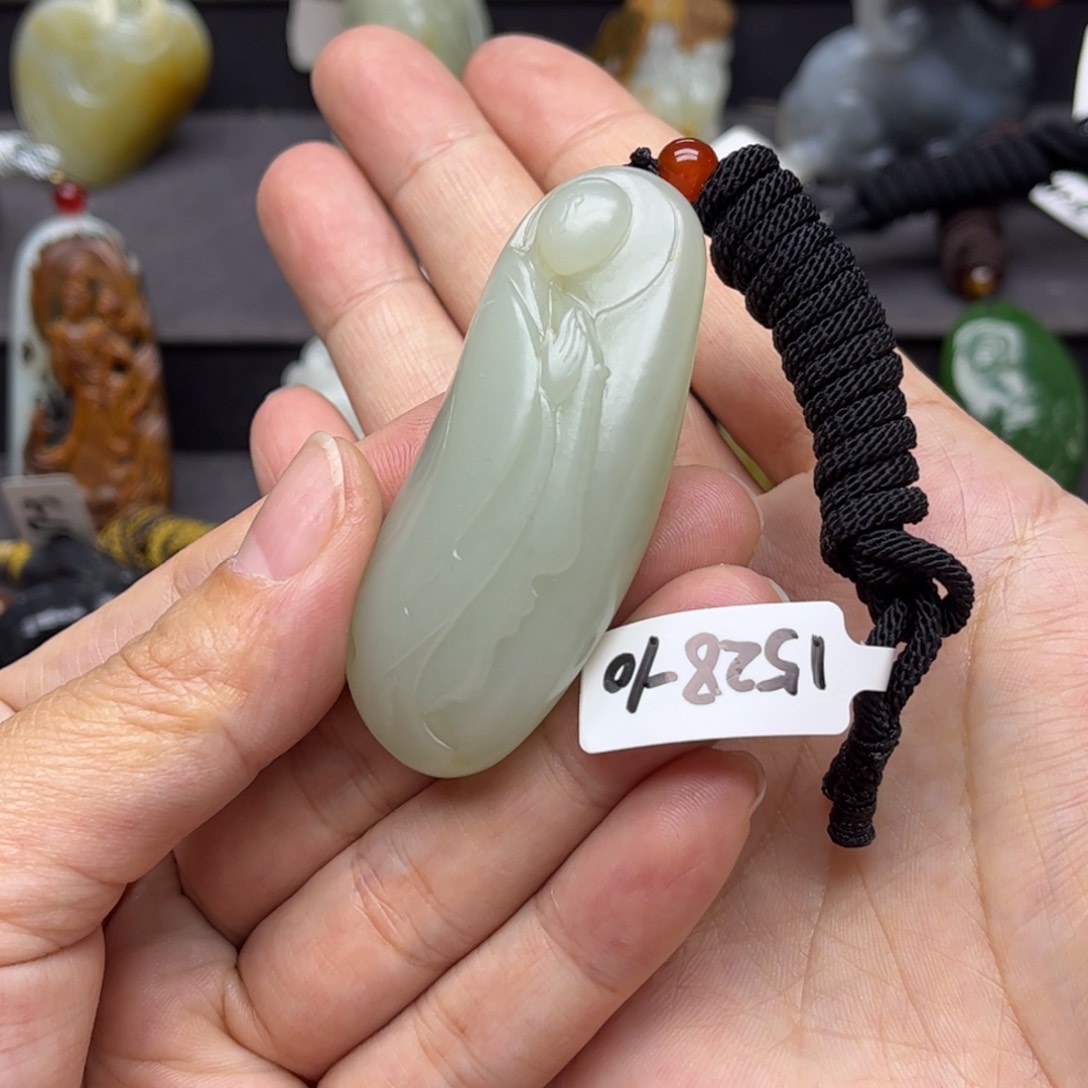 和田玉挂件未镶嵌