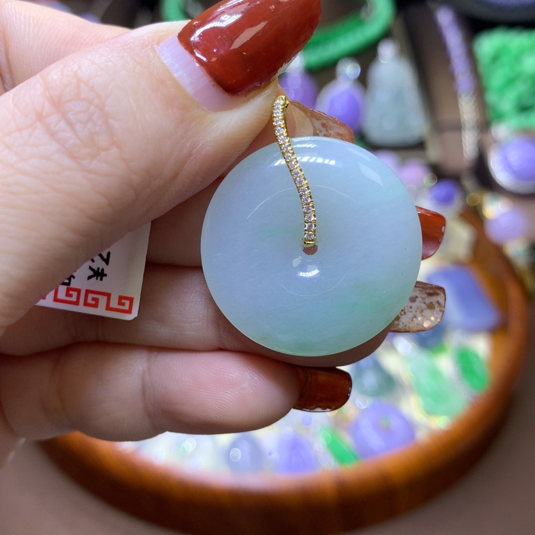 【闪购商品】翡翠颈饰18K金镶嵌翡翠