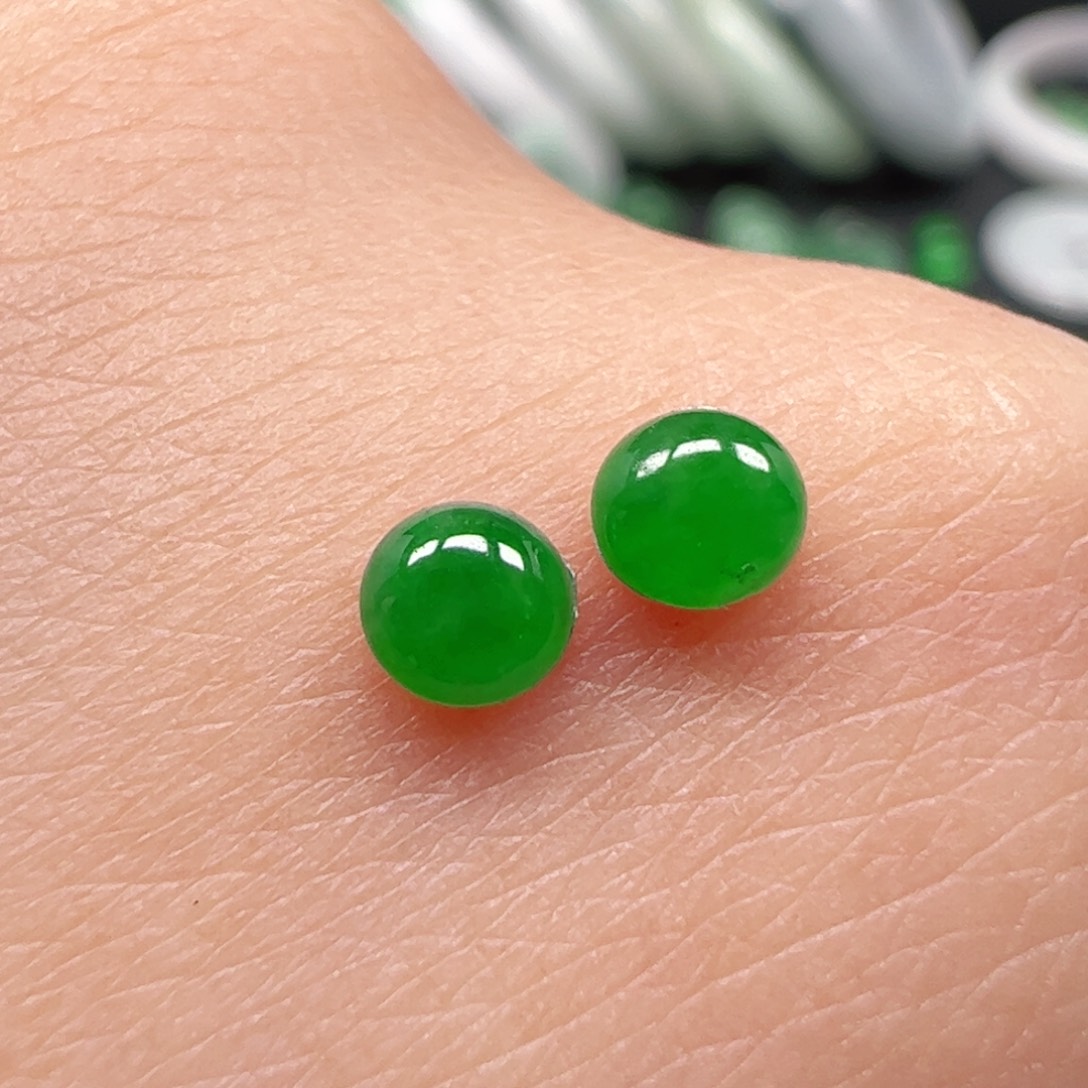 翡翠未镶嵌耳饰蛋面