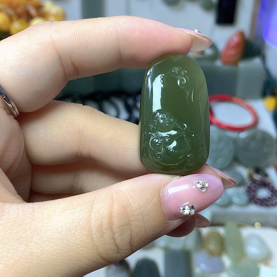 和田玉颈饰未镶嵌