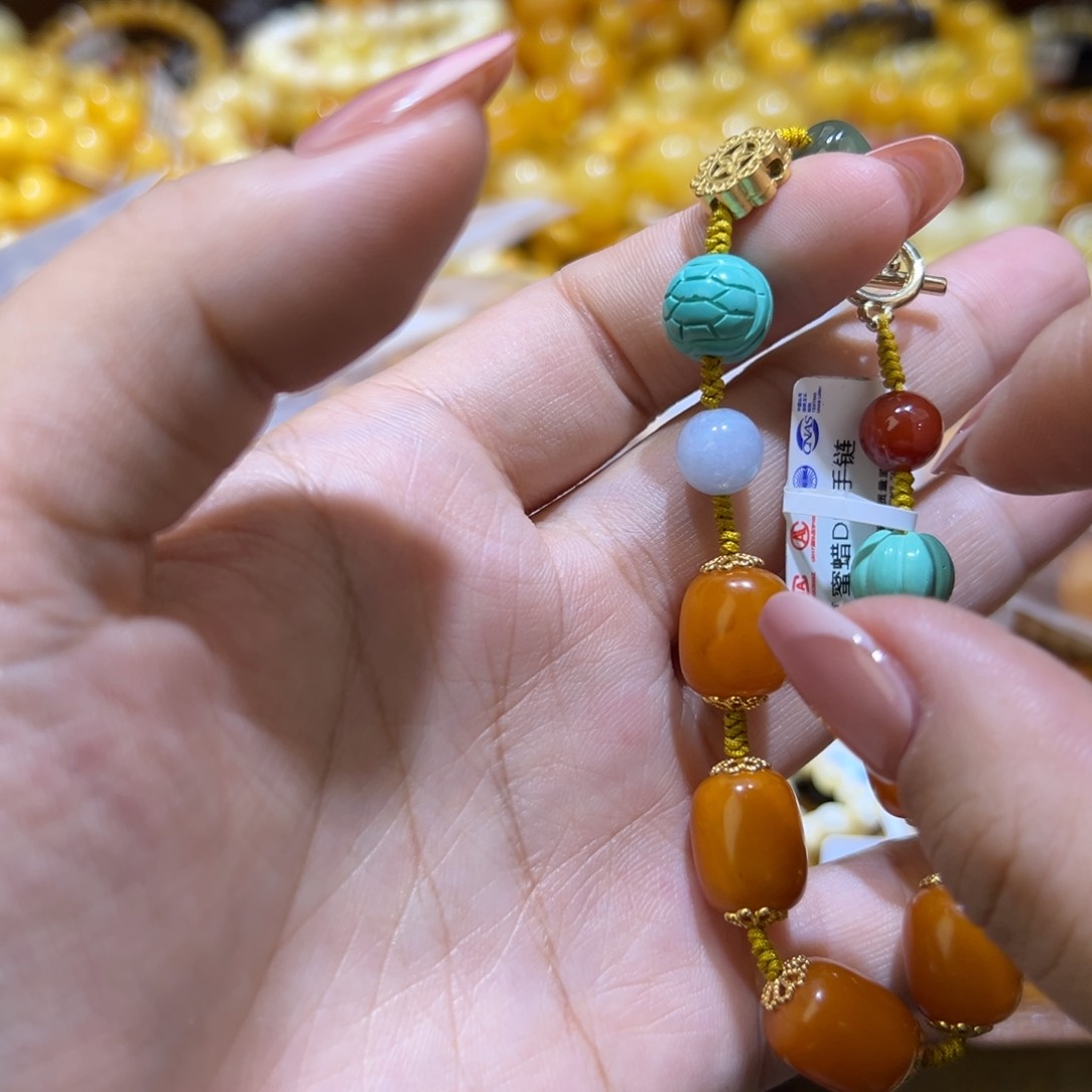 琥珀珠宝奇石未镶嵌