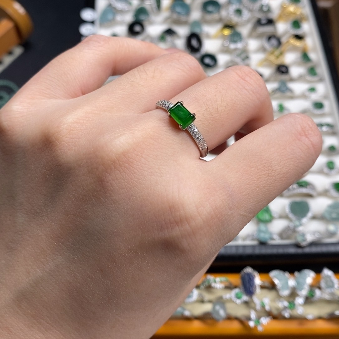 未镶嵌挂件翡翠翡翠