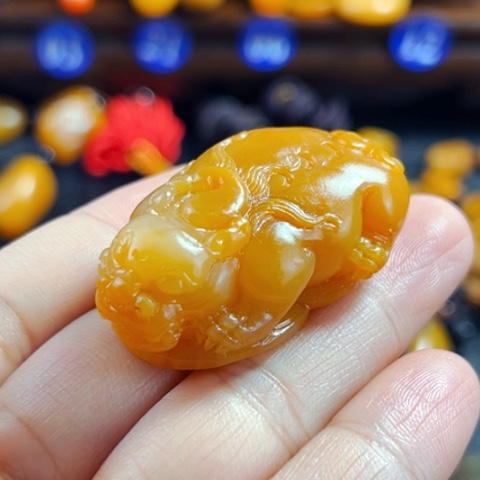 田黄石油***生田黄石手把件