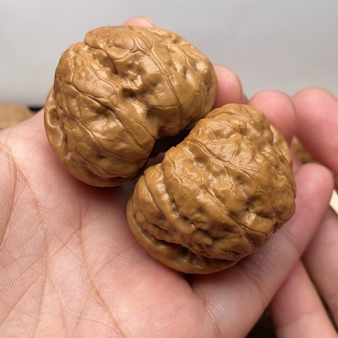 文玩核桃把件短***间边44左右