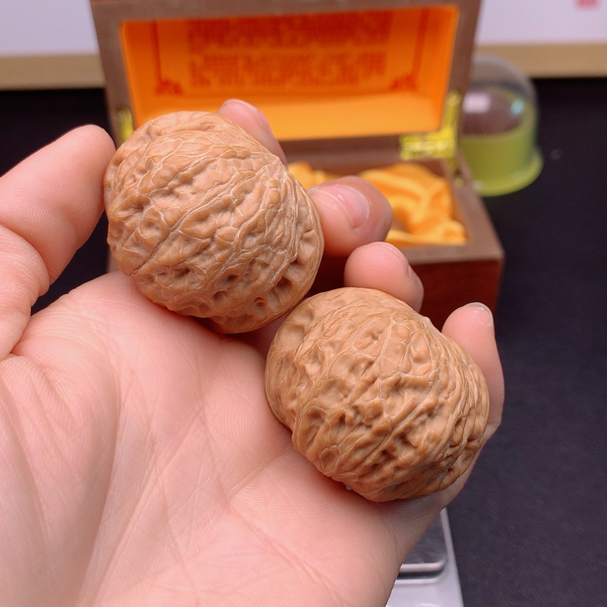 【闪购商品】文玩核桃把件铁锤40➕尖浮黄