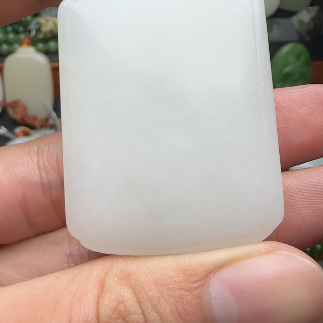 和田玉牌子未镶嵌梨****）