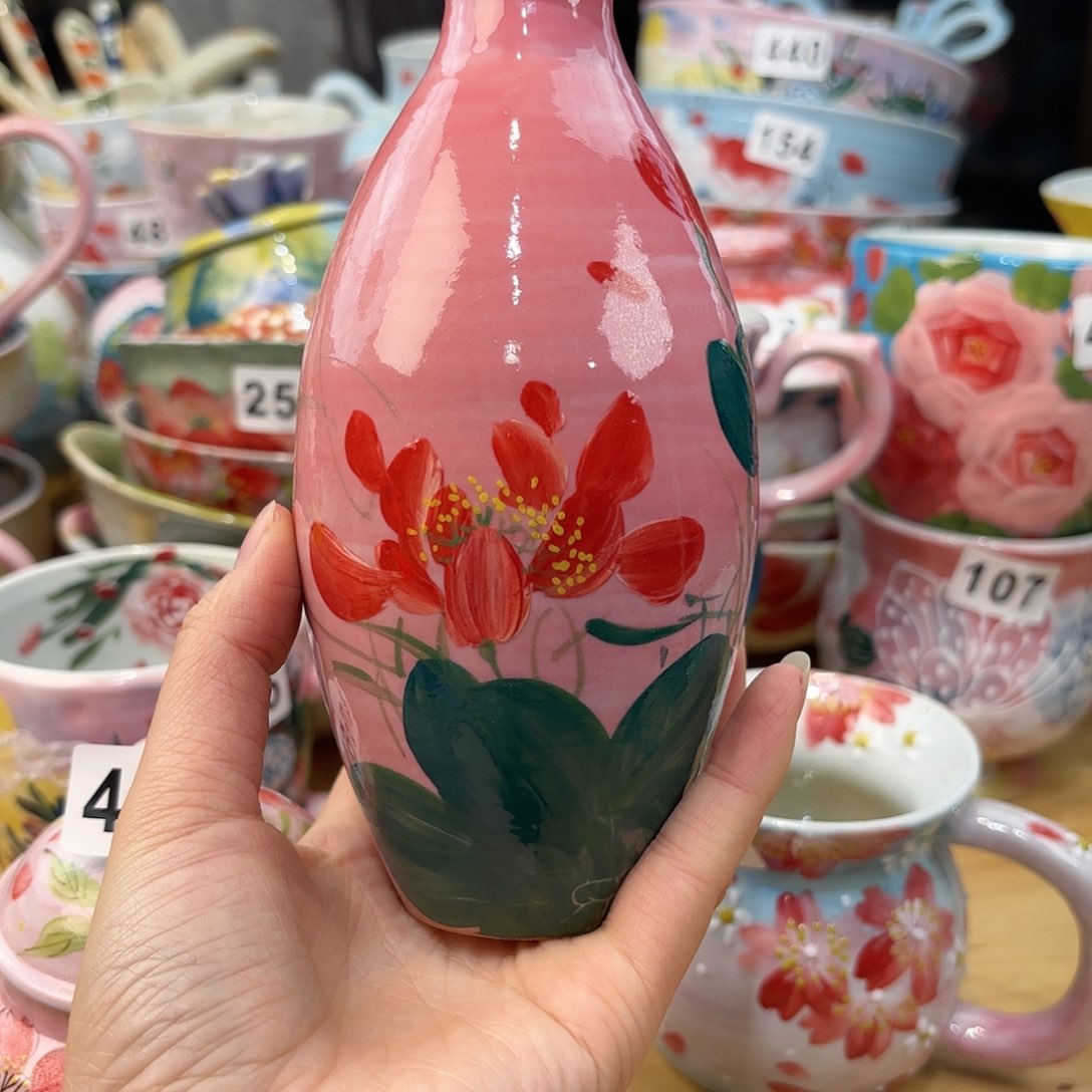 瓷片兔兔盖茨。兔兔好