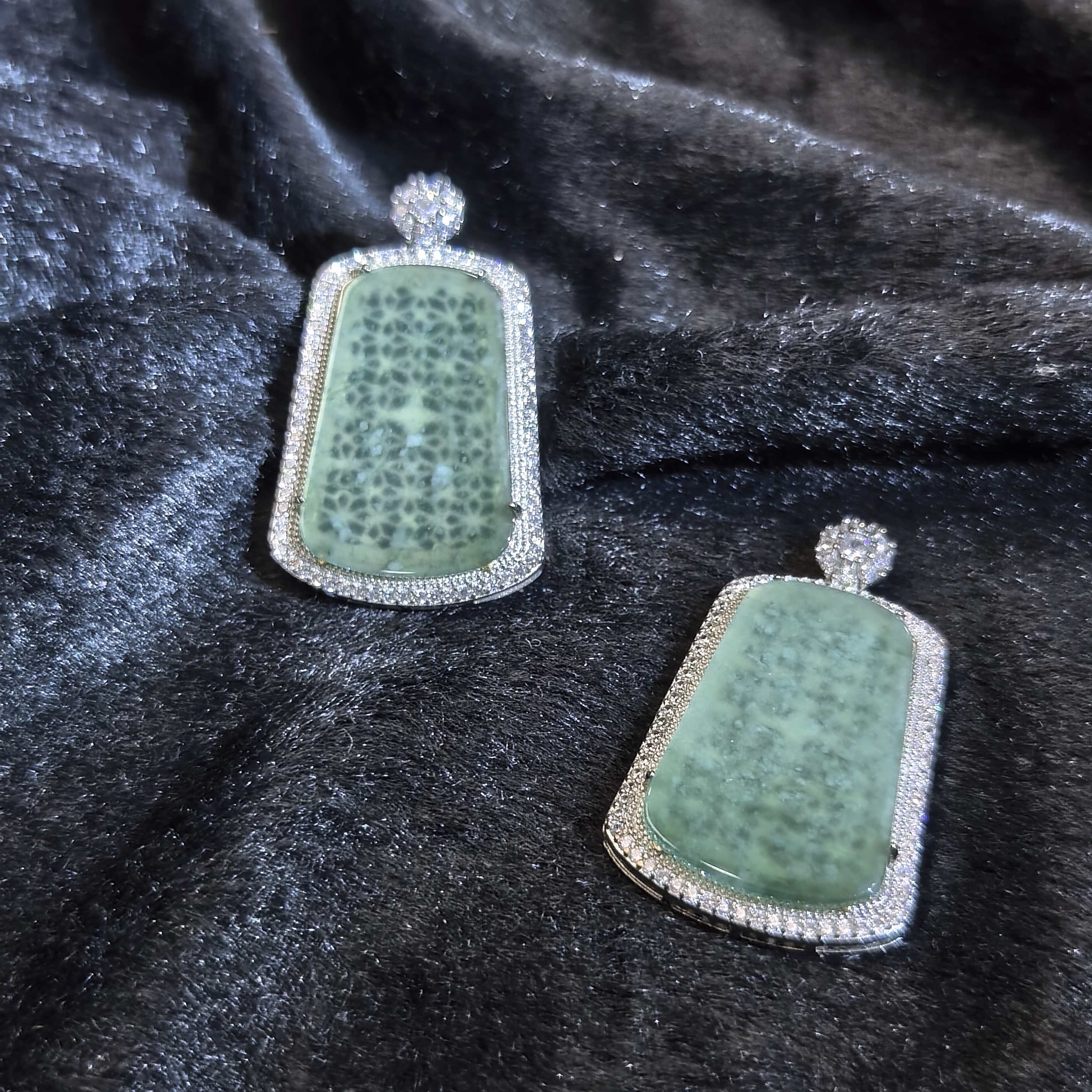 AT5278F（玉夫人）翡翠无事牌吊坠-多样性发货只发一件