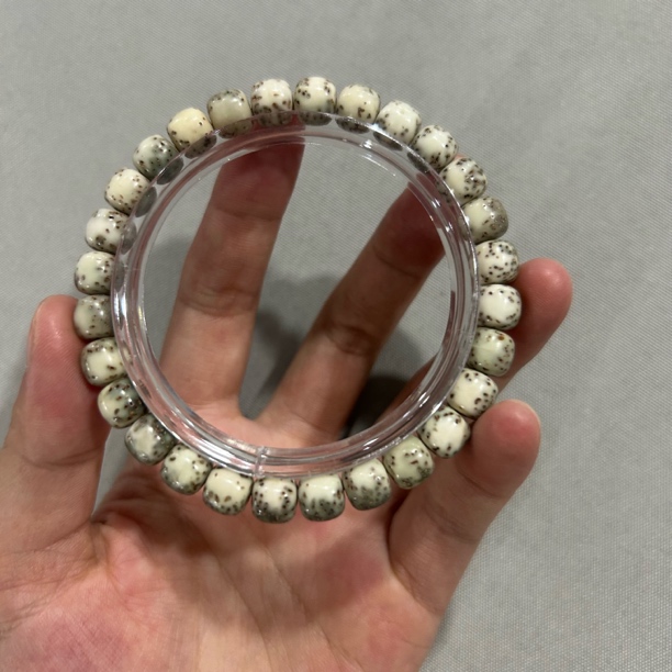 A499 糯冰灰大留白星月菩提 卡 8✘7单圈手串(多样性发其一)