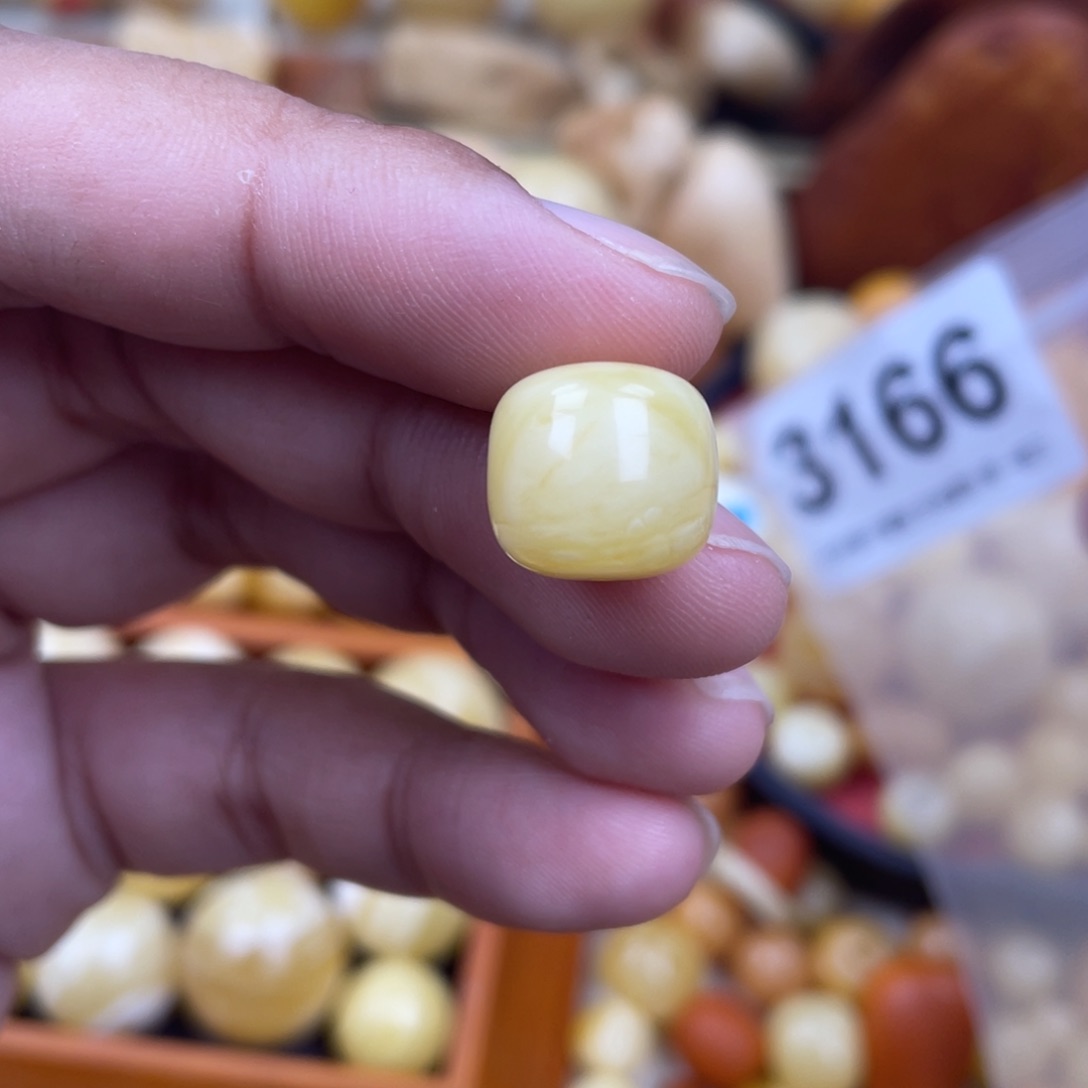 未镶嵌蜜蜡珠宝奇石12.7