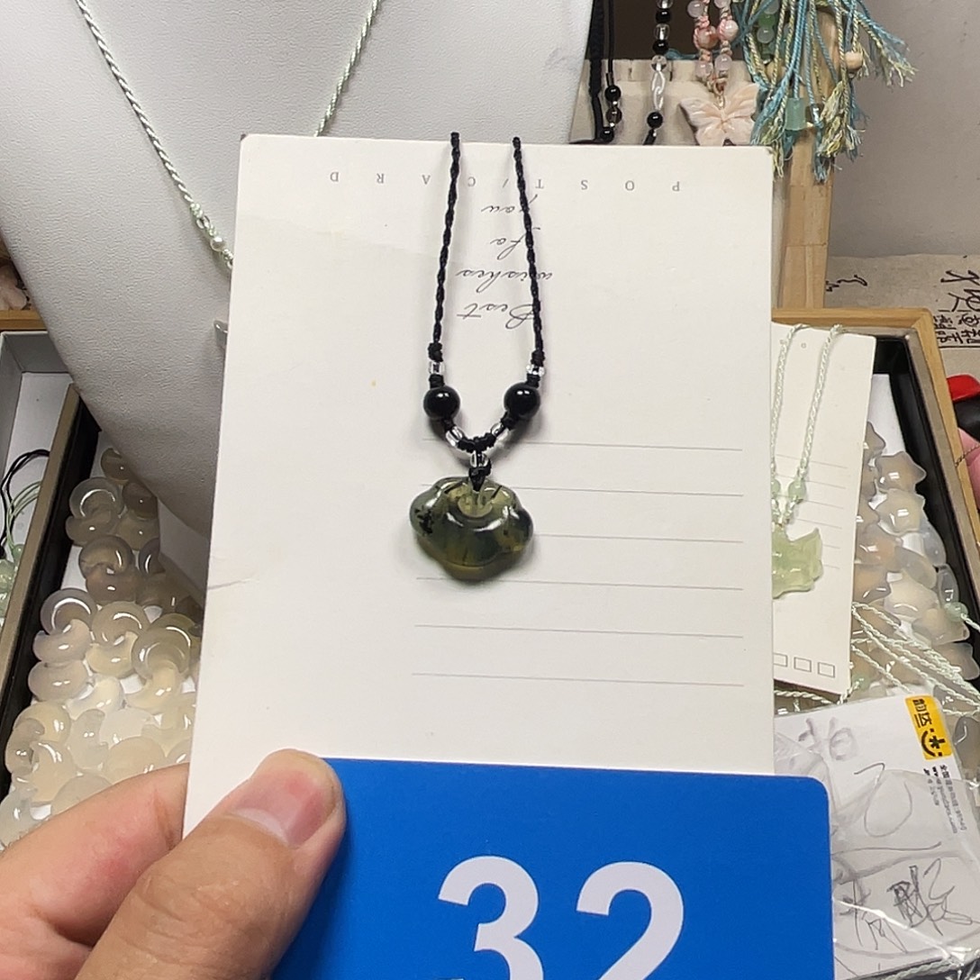 蛇纹石玉合金颈饰