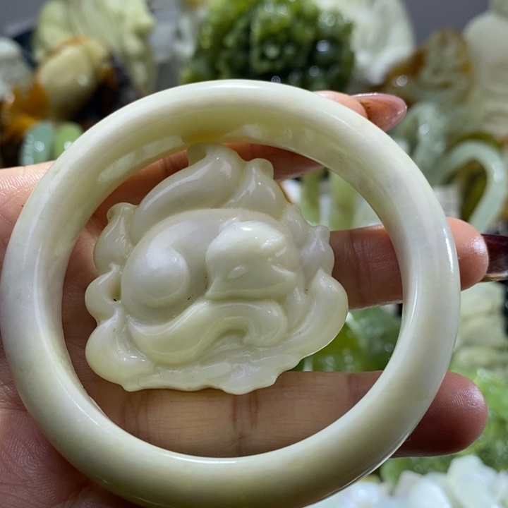 岫玉未镶嵌岫玉一套